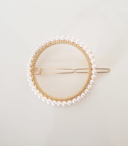 Round pearl hair clip